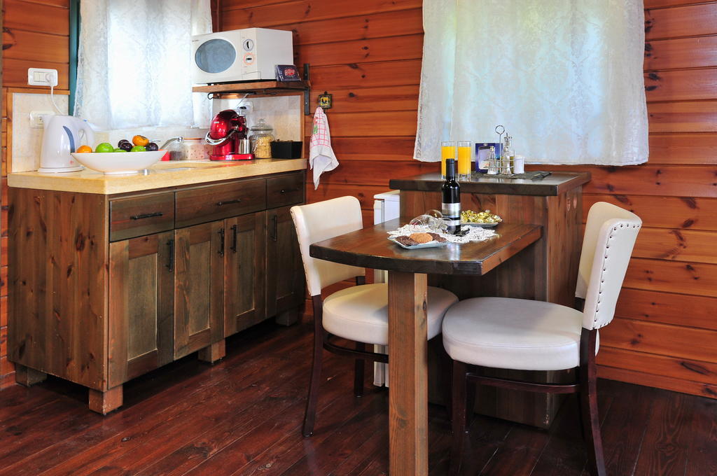 Apartamento Bikta Banof Rosh Piná Habitación foto