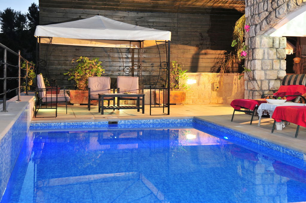 Apartamento Bikta Banof Rosh Piná Habitación foto